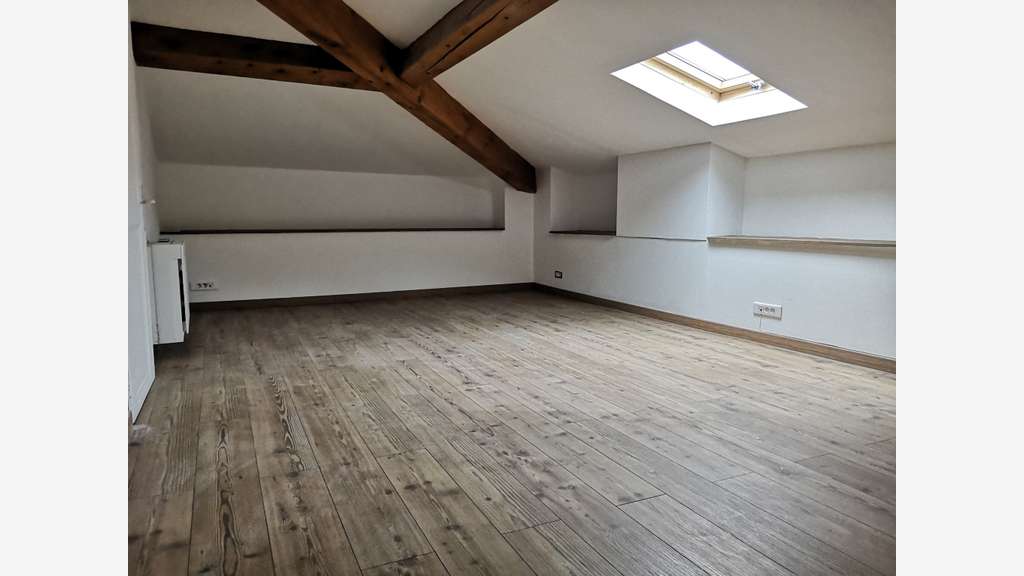A louer bureaux 180m² Grasse proche gare SNCF