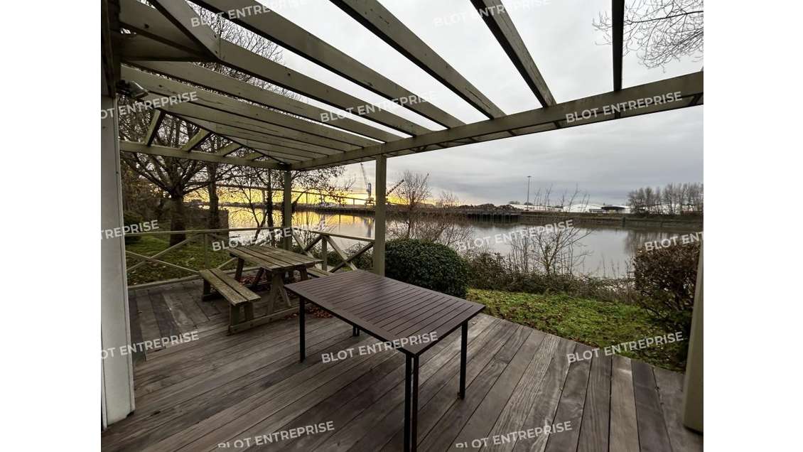 A louer bureaux 118m² Saint Herblain