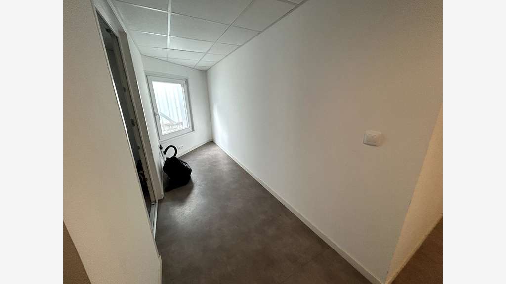 A louer bureaux indivuduels à Bouchemaine