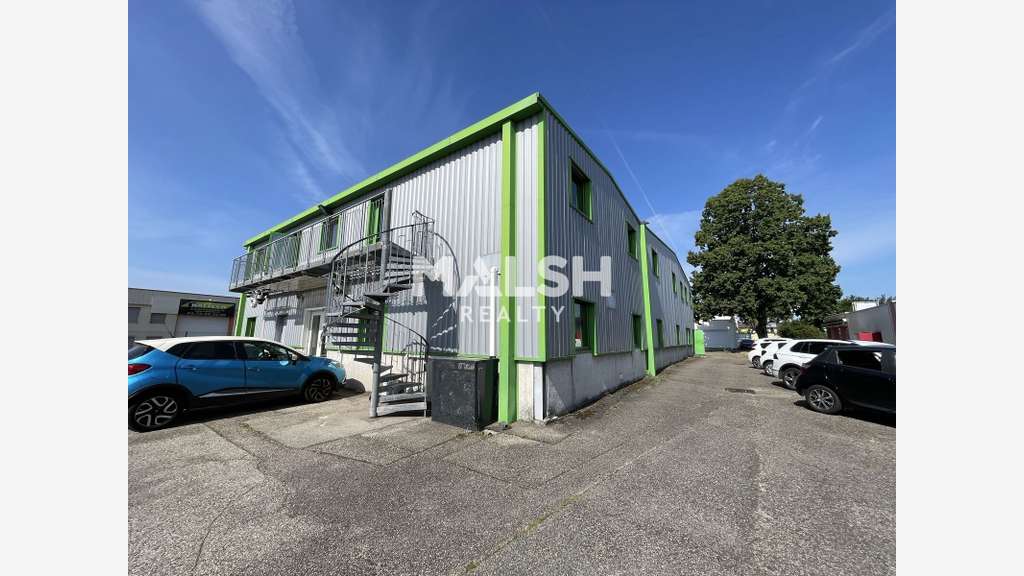 Bureaux 154m² R+1 à louer à Irigny