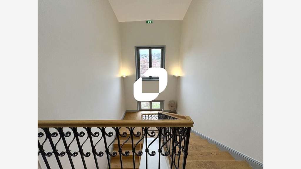 A louer Bureaux 586m² Irigny