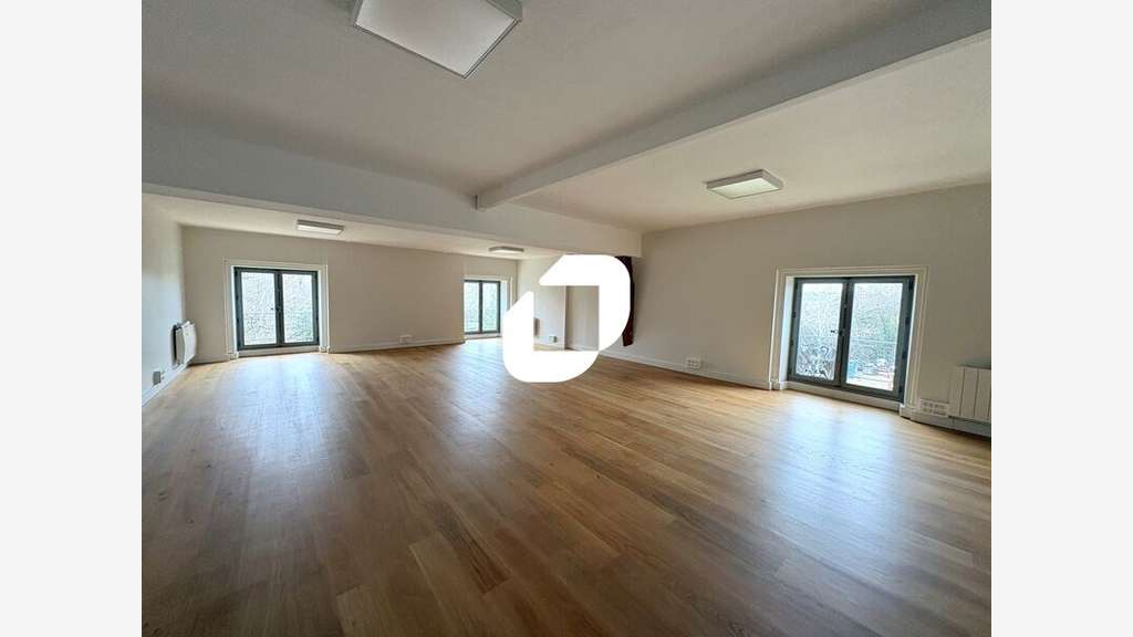A louer Bureaux 586m² Irigny