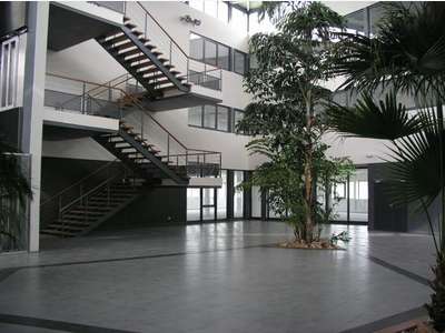 A louer bureaux 349m² HQE à Isneauville