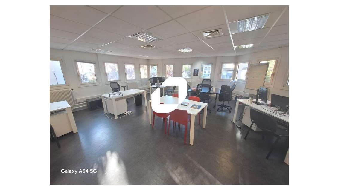A louer Bureaux 680m² Issy les moulineaux
