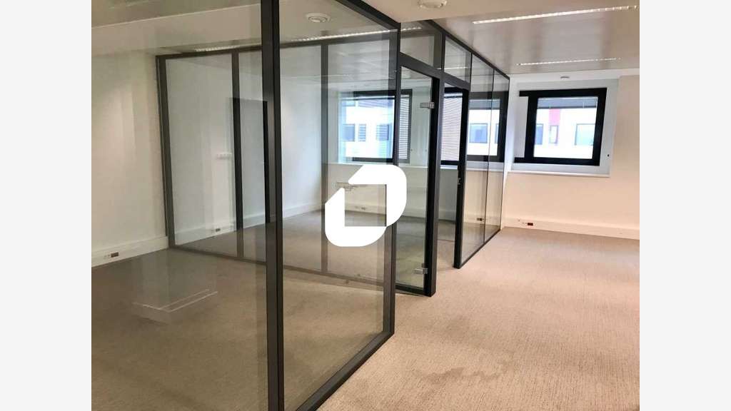 A louer Bureaux 111m² Issy les moulineaux