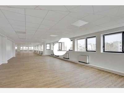 A louer Bureaux 2476m² Issy les moulineaux