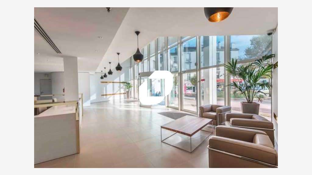 A louer Bureaux 2476m² Issy les moulineaux