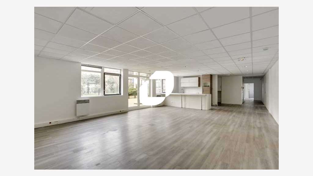 A louer Bureaux 2476m² Issy les moulineaux