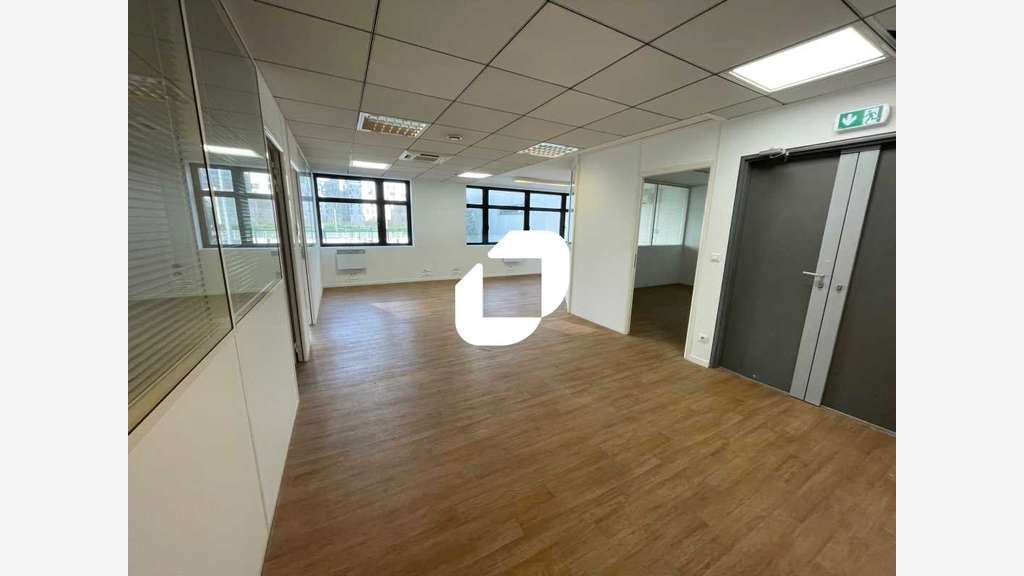 A louer Bureaux 97m² Issy les moulineaux