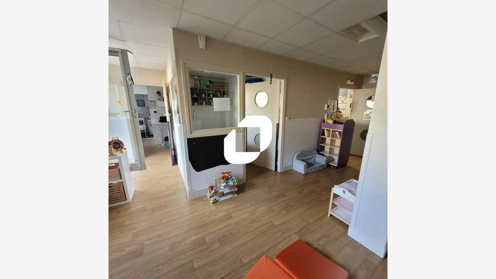 A louer Bureaux 97m² Issy les moulineaux
