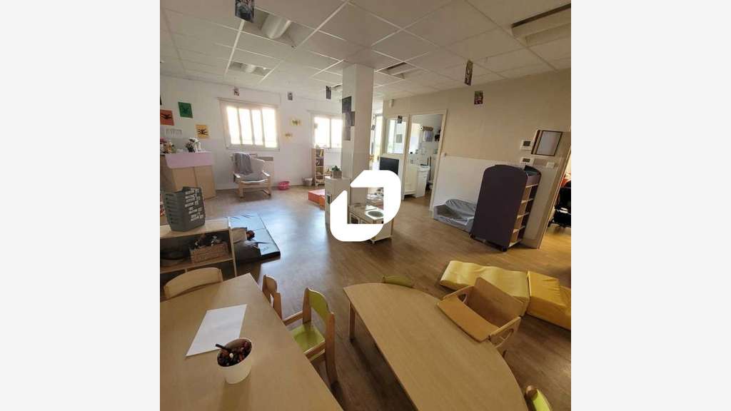 A louer Bureaux 97m² Issy les moulineaux