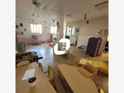 A louer Bureaux 97m² Issy les moulineaux