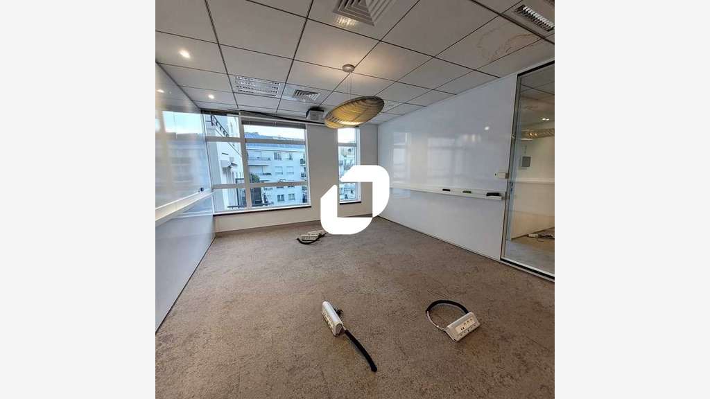 A louer Bureaux 500m² Issy les moulineaux