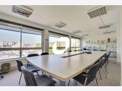 A louer Bureaux 172m² Issy les moulineaux