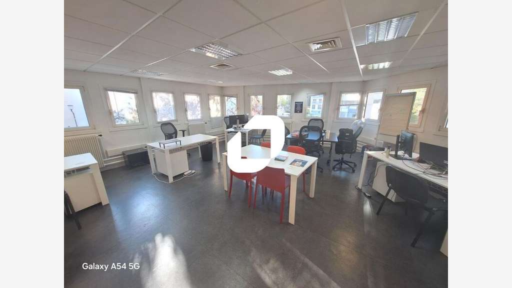 A louer Bureaux 680m² Issy les moulineaux