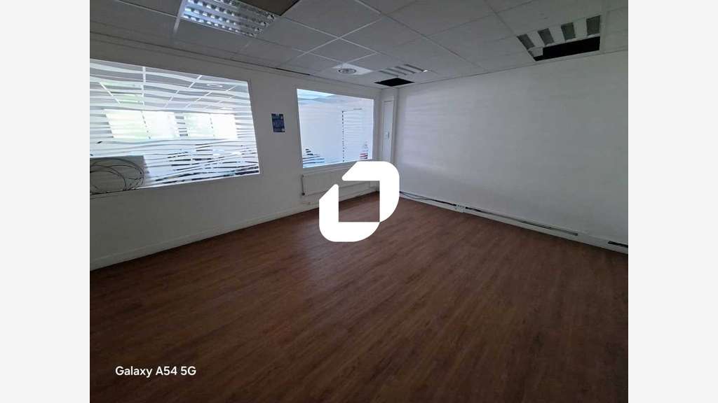 A louer Bureaux 177m² Issy les moulineaux