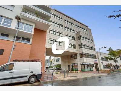 A louer Bureaux 97m² Issy les moulineaux