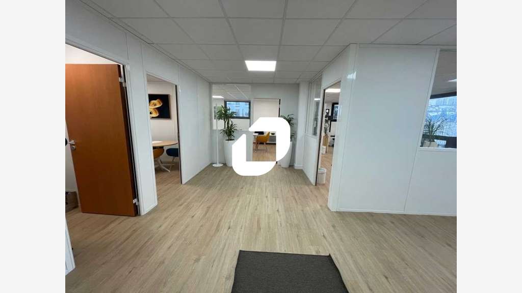 A louer Bureaux 124m² Issy les moulineaux