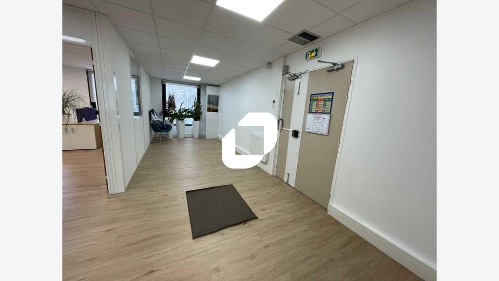 A louer Bureaux 124m² Issy les moulineaux