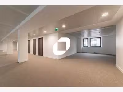 A louer Bureaux 81m² Issy les moulineaux