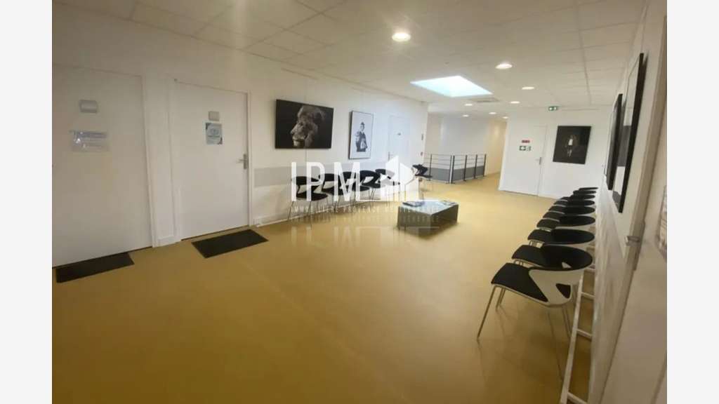 A louer bureaux 25m² Zone du Tubé à Istres