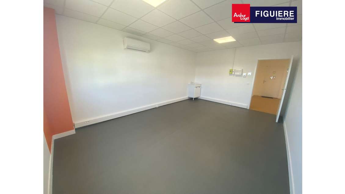 Bureau 22m² à louer zone du Tubé à Istres