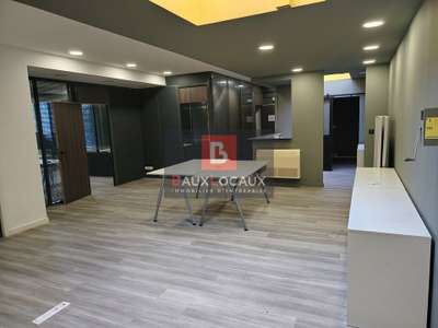 Bureaux avec stockage de 165m² à louer à Istres
