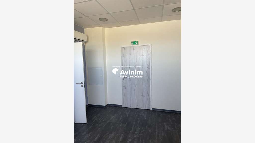 Bureau à louer 21m² ZC LECLERC a Istres