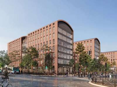 À louer bureaux de 1 051 à 2 146m² à Ivry