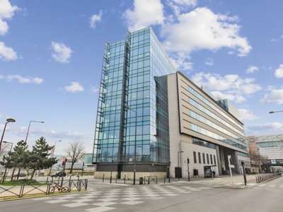 À louer bureaux de 669 à 744m² à Ivry