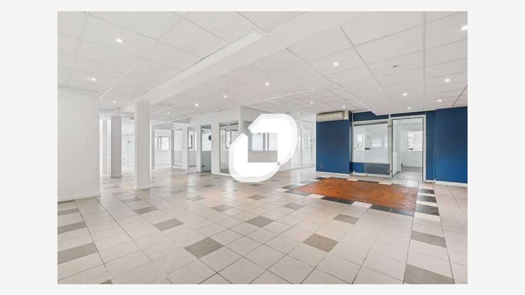 A louer Bureaux 500m² Ivry sur seine