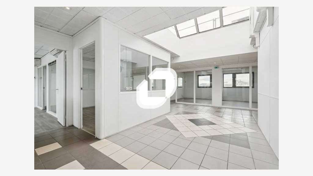 A louer Bureaux 500m² Ivry sur seine