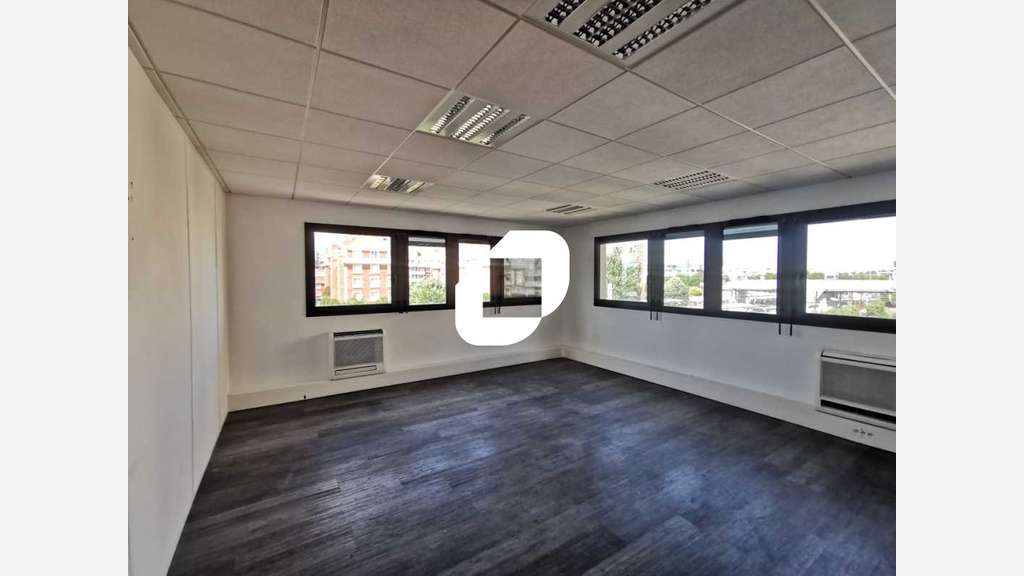A louer Bureaux 5176m² Ivry sur seine
