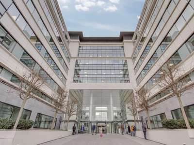 À louer – Bureaux de 123 à 1 930 m² à Ivry-