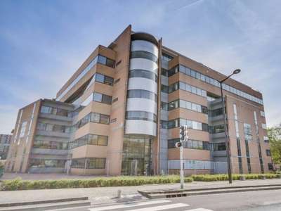 À louer – Bureaux de 378 à 885 m² à Ivry-