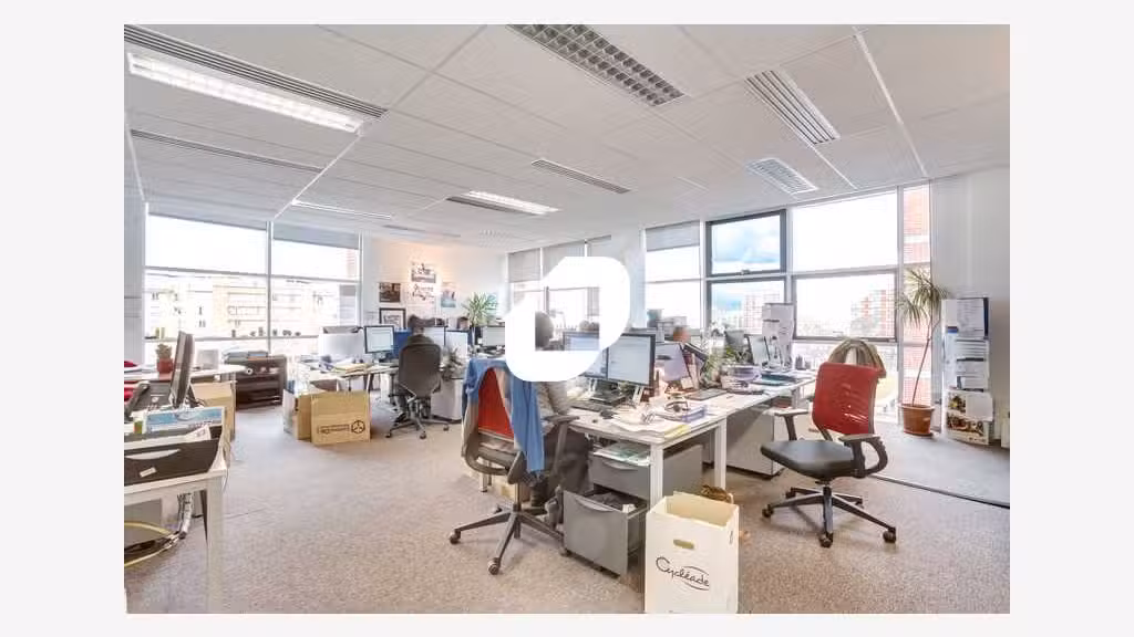 A louer Bureaux 350m² Ivry sur seine