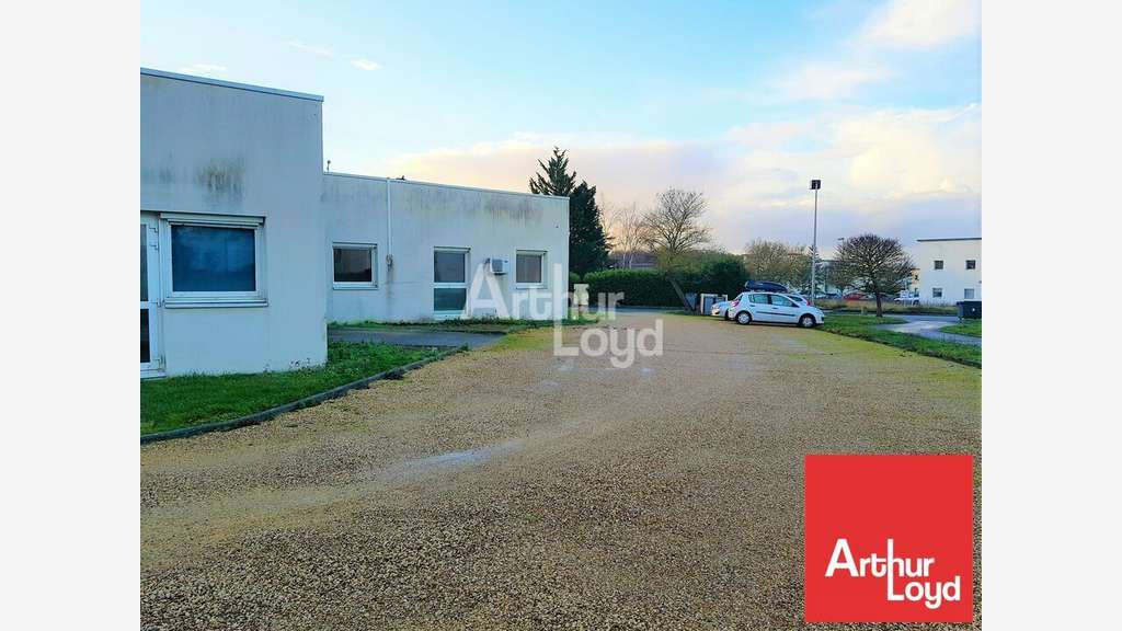 Bureaux à louer zone de Chalembert à Jaunay-Clan