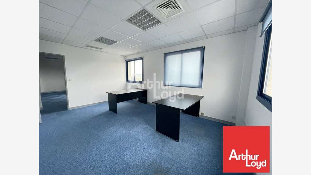 JAUNAY CLAN - BUREAUX à louer