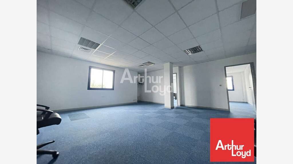JAUNAY CLAN - BUREAUX à louer
