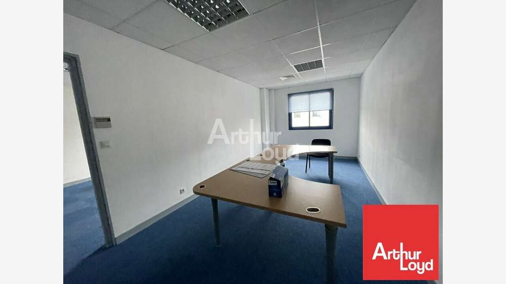 JAUNAY CLAN - BUREAUX à louer