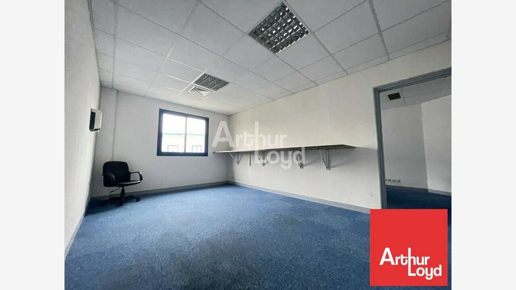 JAUNAY CLAN - BUREAUX à louer
