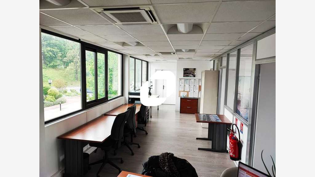 A louer Bureaux 86m² Joinville le pont