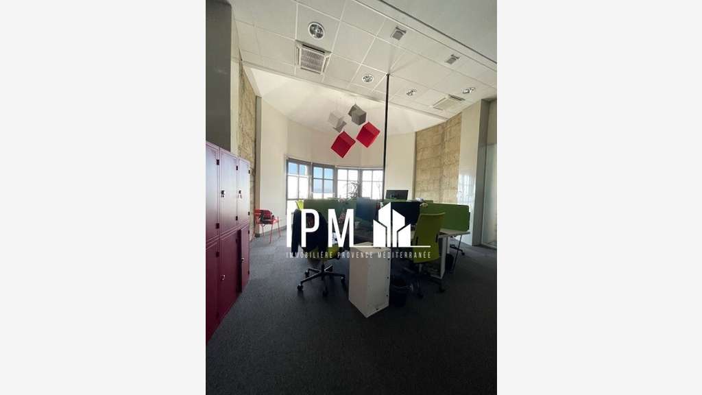 Location bureaux 753 m² Joliette 13002