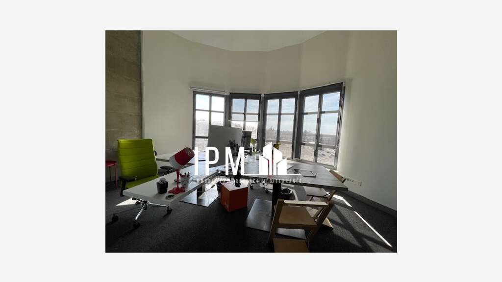 Location bureaux 753 m² Joliette 13002