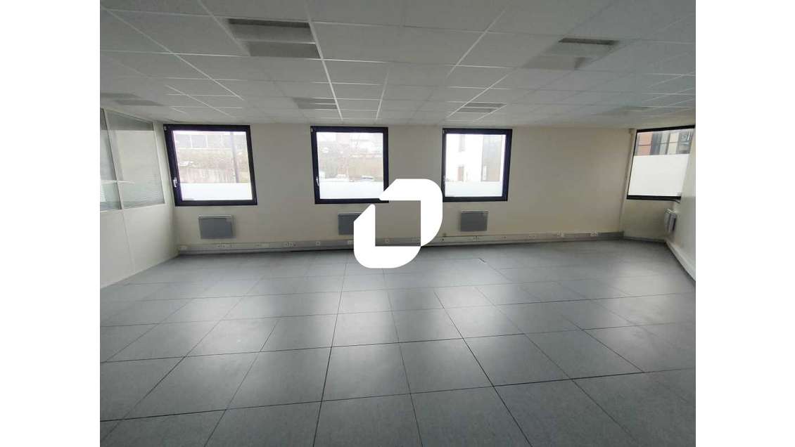 A louer Bureaux 80m² Jouy en josas