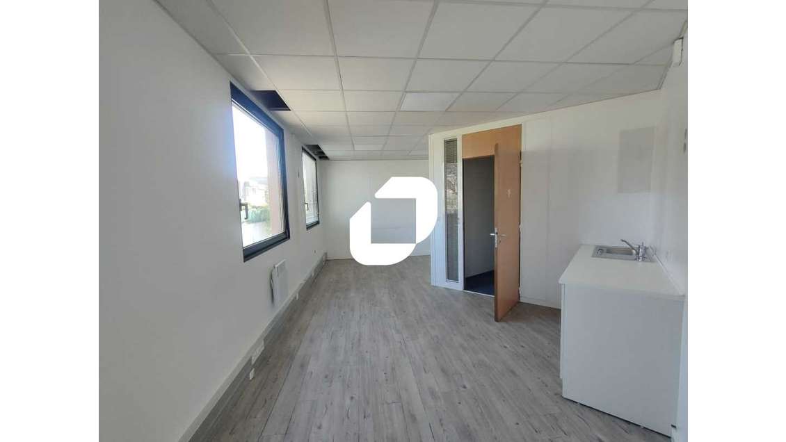 A louer Bureaux 240m² Jouy en josas