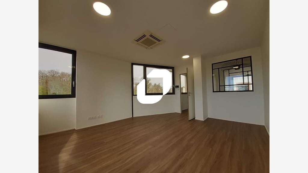 A louer Bureaux 32m² Jouy en josas