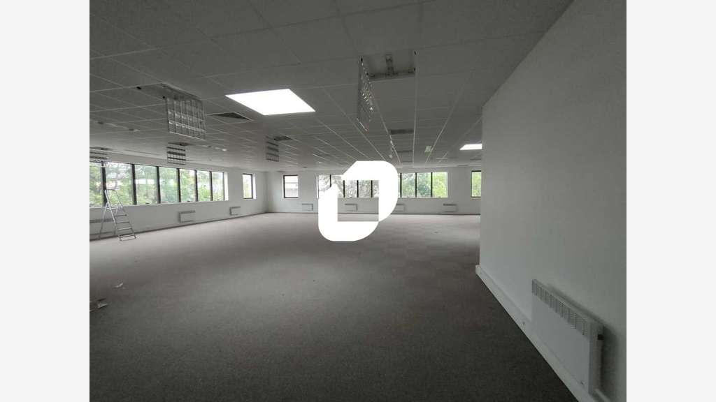 A louer Bureaux 528m² Jouy en josas