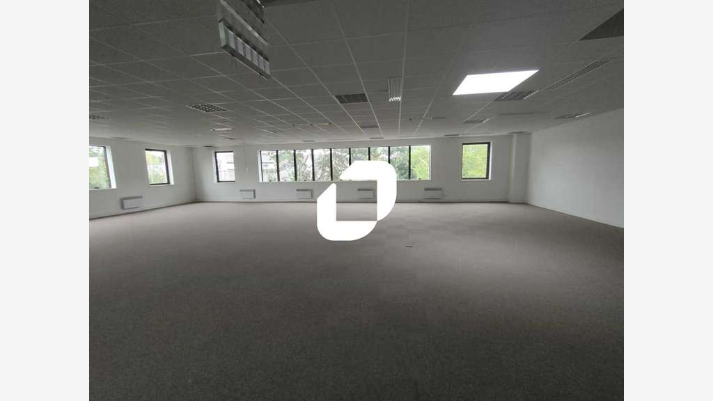 A louer Bureaux 528m² Jouy en josas