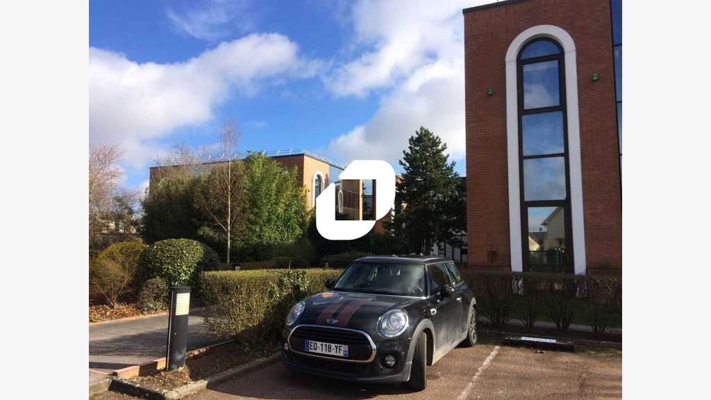 A louer Bureaux 528m² Jouy en josas